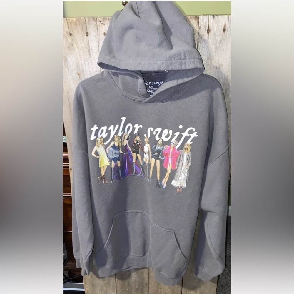 Concert Hoodie TAYLOR SWIFT Dark Gray Eras Hoodie  Size: XXL EXCELLENT
